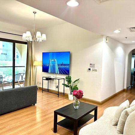 Beautiful 2Br & 4Br Apartments On Jbr Beach, Walking Distance To Bluewaters Island - By Sunkissed Holiday Homes Дубай Екстериор снимка