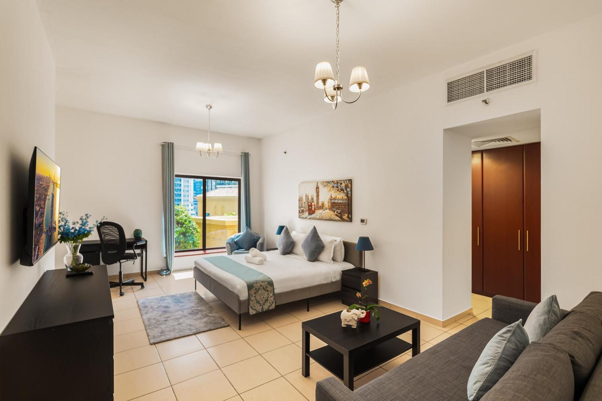 Beautiful 2Br & 4Br Apartments On Jbr Beach, Walking Distance To Bluewaters Island - By Sunkissed Holiday Homes Дубай Екстериор снимка