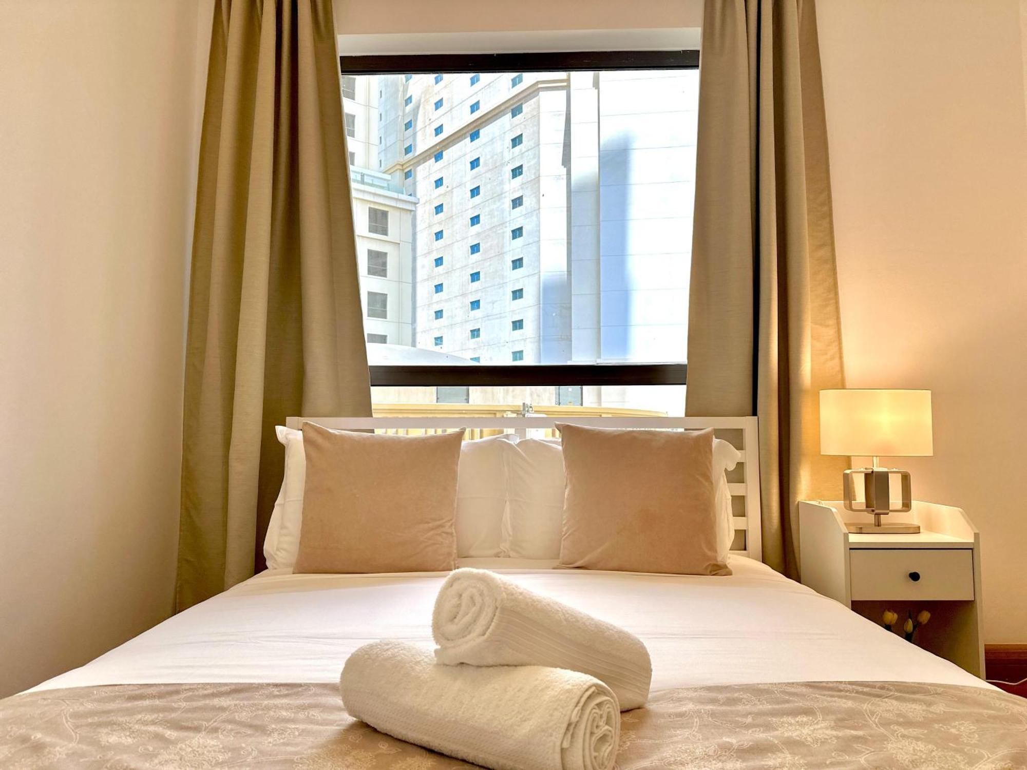 Beautiful 2Br & 4Br Apartments On Jbr Beach, Walking Distance To Bluewaters Island - By Sunkissed Holiday Homes Дубай Екстериор снимка