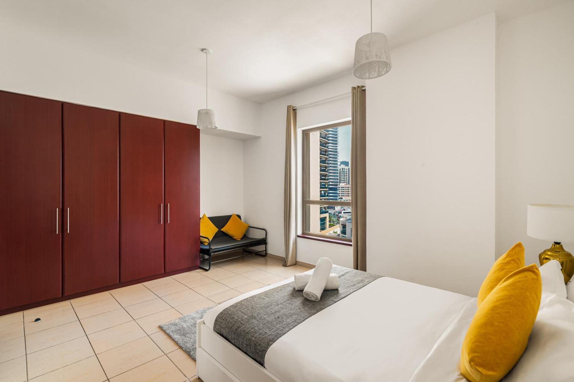 Beautiful 2Br & 4Br Apartments On Jbr Beach, Walking Distance To Bluewaters Island - By Sunkissed Holiday Homes Дубай Екстериор снимка